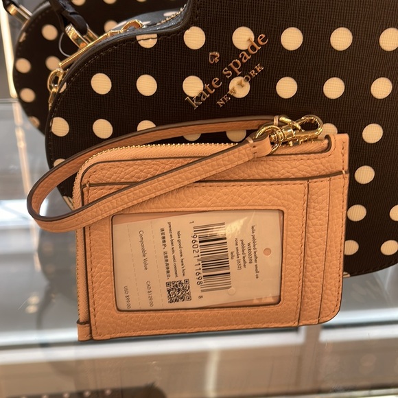 Kate Spade Leila Small Card Holder Wristlet
Rose Smoke - Picture 15 of 16